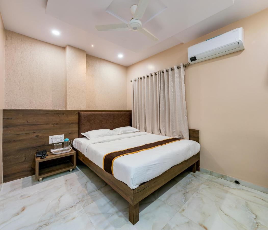 Hotel Aatithya Satkar Near Mahalaxmi Temple Kolhapur Dış mekan fotoğraf